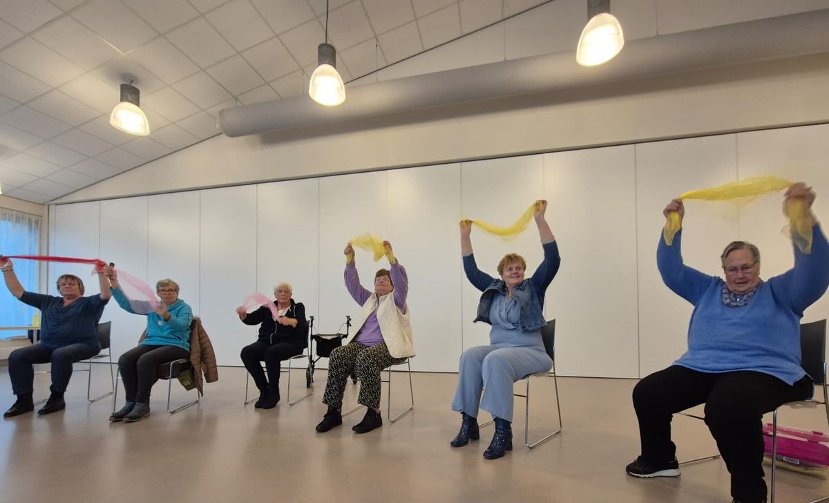 Zitdansen in De Binding