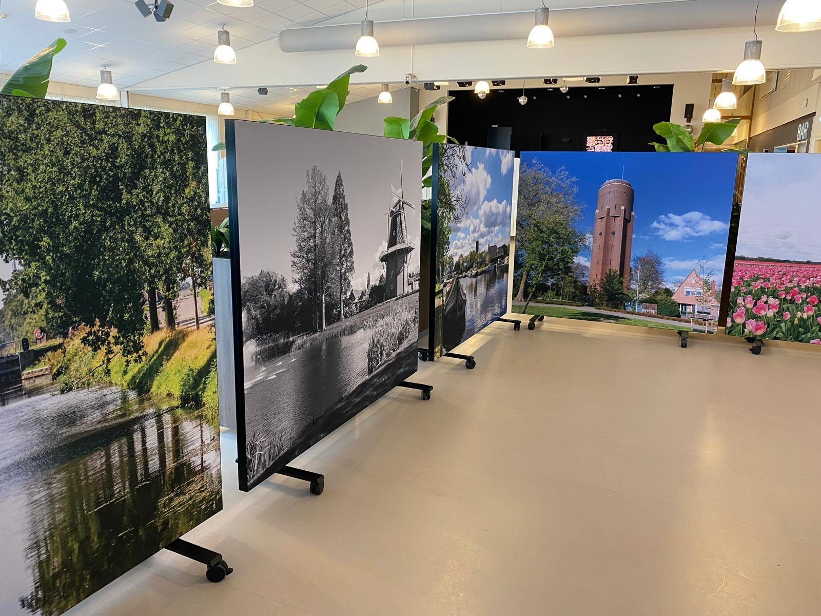 Tijdelijke Raadszaal schermen