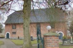 Kerk met kerkhof en baarhuisje Ds. S. Tjadenstraat C 51